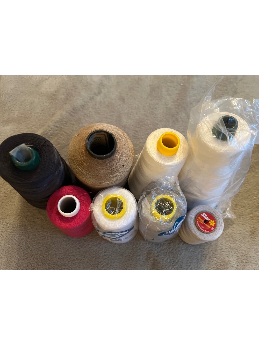 Mixed Color Sewing Thread Spools Set - Picture 2 of 9